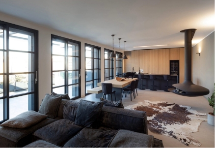 ΑΝΑΣΥΡΟΜΕΝΟ 75