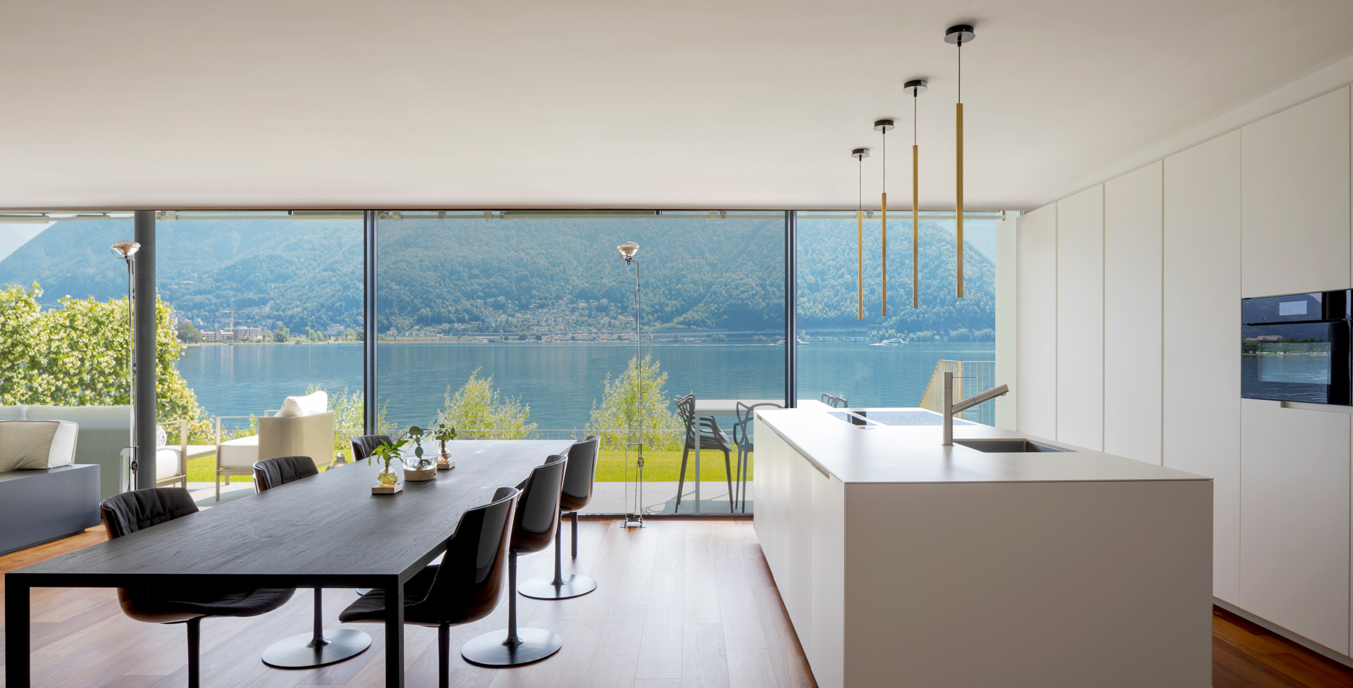 luxury-villa-lago-interno-1